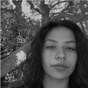 Me defino como una persona responsable, educada e ingeniosa . 
Me gustaría dar clases a niños de primaria o hasta segundo de la ESO